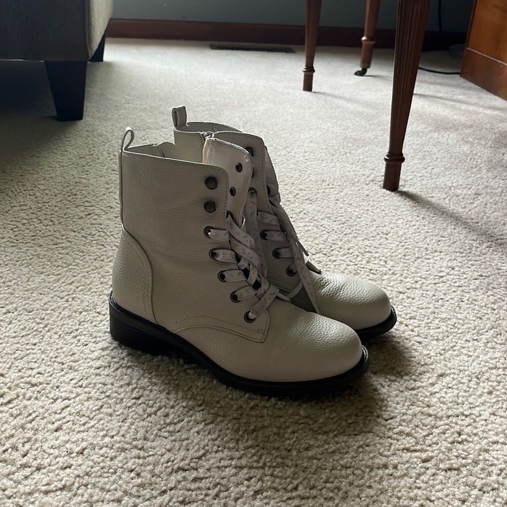 15 Women’s dress boots